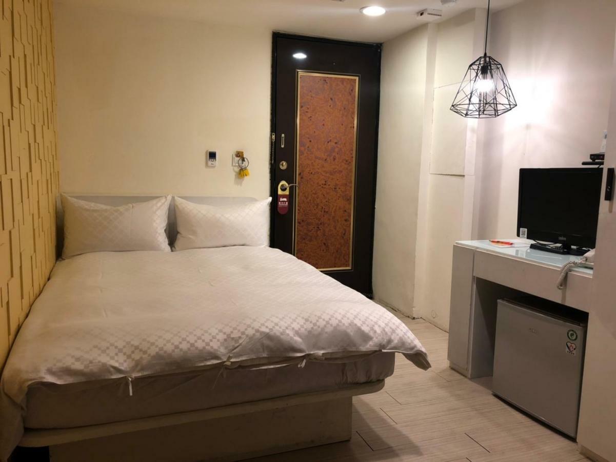 Travelyoung Hotel Гаосюн Экстерьер фото